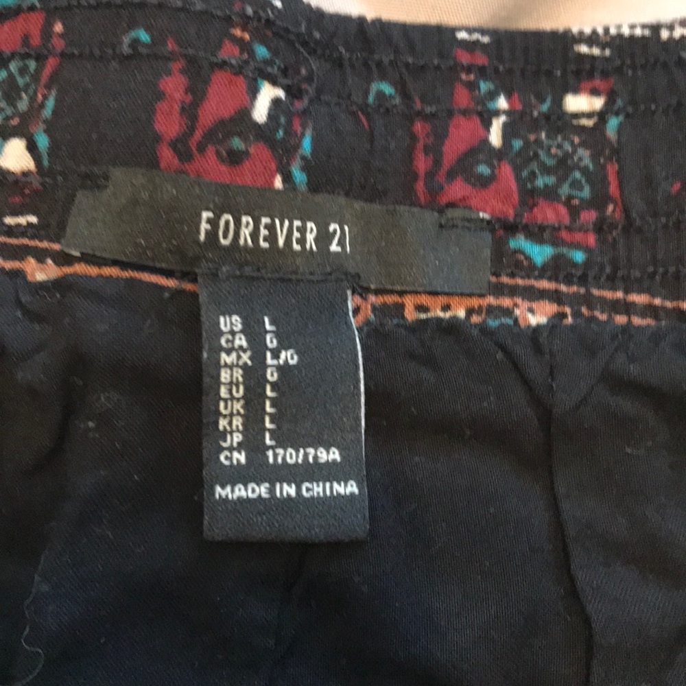 ♥️ Patterned Shorts - Picture 5 of 5